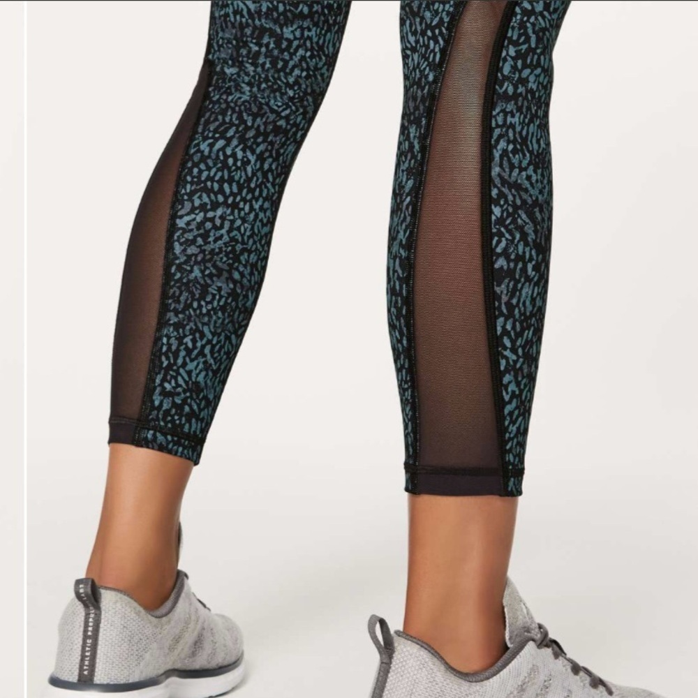lululemon athletica Teal Speckle High-Rise Mesh Inset Leggings - Picture 3 of 9